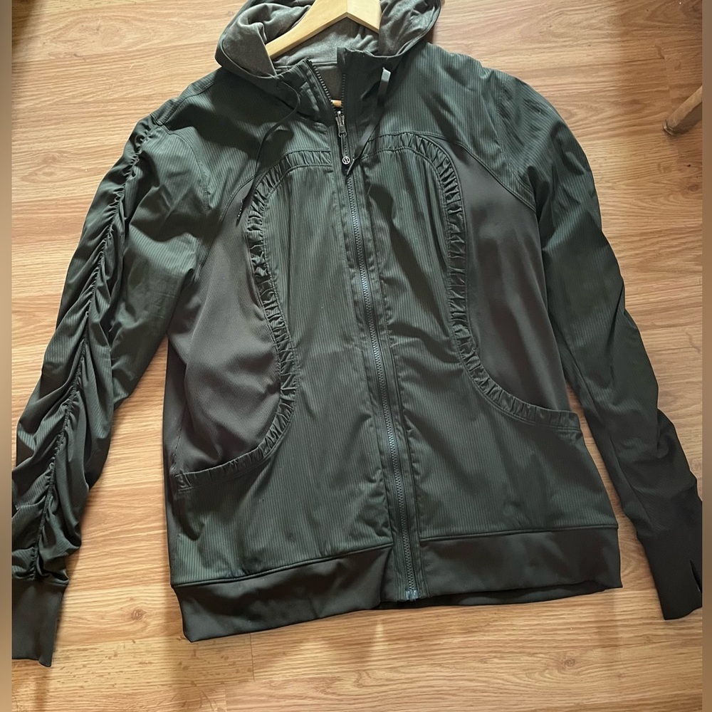 LuluLemon Dance studio jacket